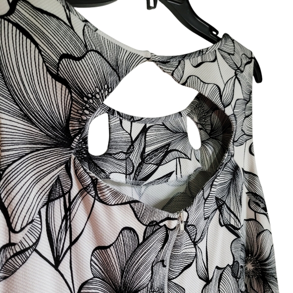 Danny & Nicole Sz 18 Black & White Floral Sleeveless Dress. Fit & Flare, Keyhole - Picture 5 of 12